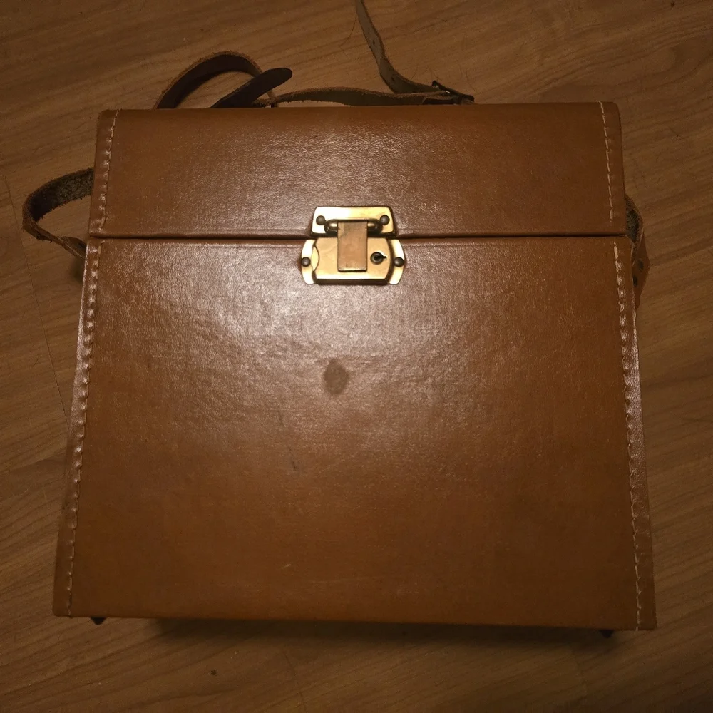 Westinghouse Vintage Folding Polaroid Land Camera 95A with Leather Case